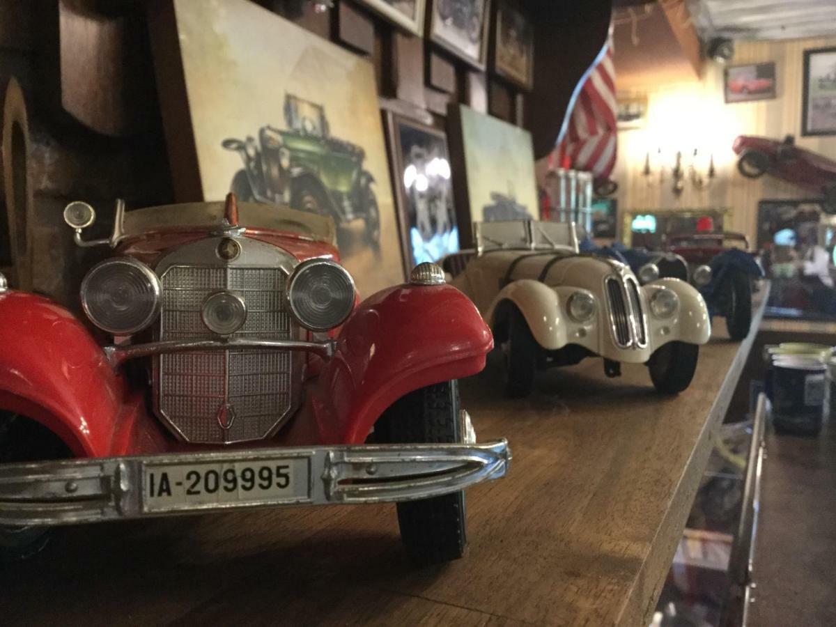 Old'S Car Zimmer & Apartment Vermietung Velden am Woerthersee Luaran gambar